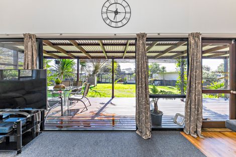 Photo of property in 218 Maunsell Road, Port Waikato, Tuakau, 2695