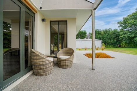 Photo of property in 98 Erskine Road, Otatara, Invercargill, 9879