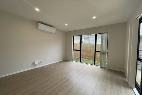 Photo of property in 30b Lowtherhurst Road, Massey, Auckland, 0614
