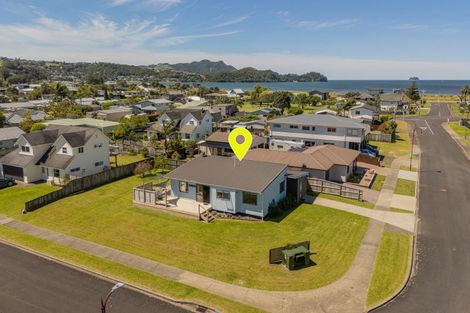 Photo of property in 15 Marlin Street, Whitianga, 3510