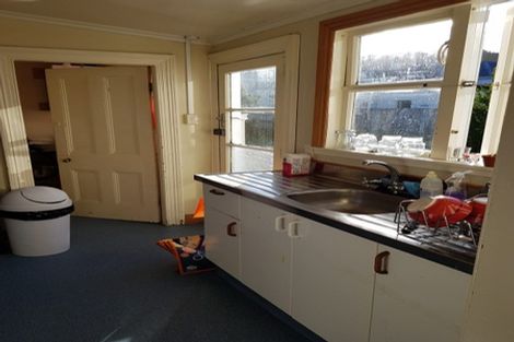 Photo of property in 124 Harbour Terrace, North Dunedin, Dunedin, 9016