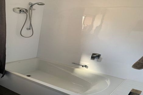 Photo of property in 485 West Coast Road, Glen Eden, Auckland, 0602