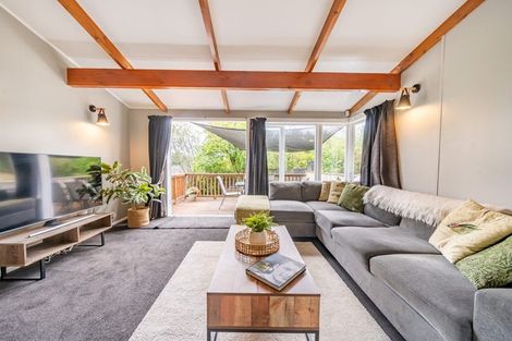 Photo of property in 11a Norana Road, Maoribank, Upper Hutt, 5018