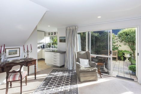 Photo of property in 3/33 Holly Road, St Albans, Christchurch, 8014