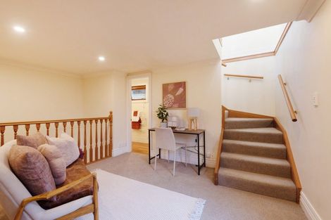 Photo of property in 18 George Street, Thorndon, Wellington, 6011