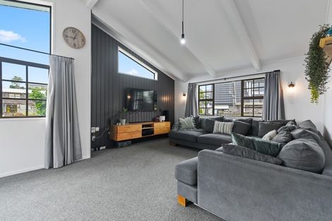 Photo of property in 112 Aberdeen Drive, Dinsdale, Hamilton, 3204