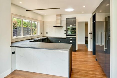 Photo of property in 21 Rewarewa Crescent, Waikanae, 5036