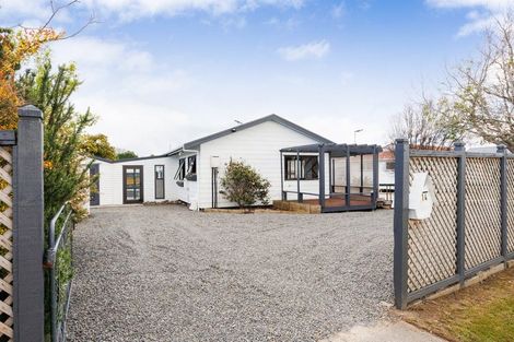 Photo of property in 14 Pukepapa Road, Marton, 4710