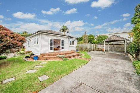 Photo of property in 4 Nathan Avenue, Paraparaumu Beach, Paraparaumu, 5032