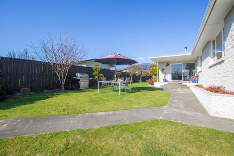 Photo of property in 22 Keats Crescent, Stoke, Nelson, 7011