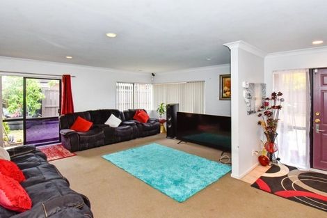 Photo of property in 3/26 Alfriston Road, Manurewa East, Auckland, 2102