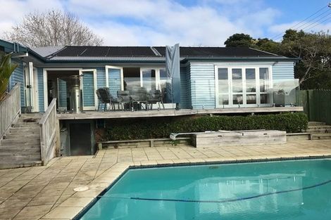 Photo of property in 48 Pah Road, Cockle Bay, Auckland, 2014