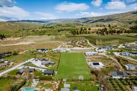 Photo of property in 49 Hall Road, Bannockburn, Cromwell, 9384