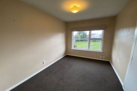 Photo of property in 69 Liverton Crescent, Bishopdale, Christchurch, 8053
