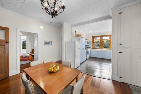 Photo of property in 190 Regent Street, Martinborough, 5711