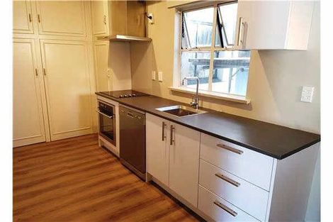 Photo of property in 4/952 Colombo Street, St Albans, Christchurch, 8014