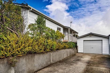 Photo of property in 90 Arawhata Street, Ranui, Porirua, 5024