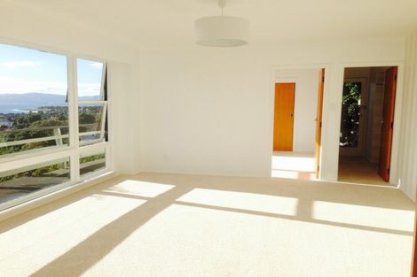 Photo of property in 28-30 Matipo Street, Eastbourne, Lower Hutt, 5013