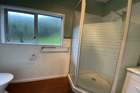 Photo of property in 1/74 Beach Road, Castor Bay, Auckland, 0620