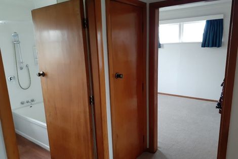 Photo of property in 15 Mako Mako Road, Levin, 5510