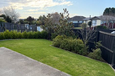 Photo of property in 37 Kathleen Crescent, Hornby, Christchurch, 8042
