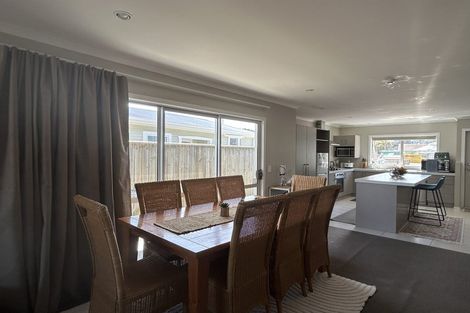 Photo of property in 33 Aparima Avenue, Miramar, Wellington, 6022