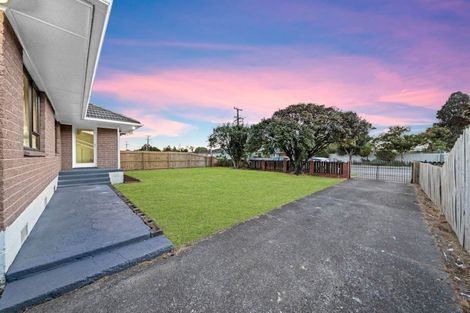 Photo of property in 12 Hunua Road, Papakura, 2110