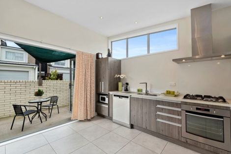 Photo of property in 10 Squadron Drive, Hobsonville, Auckland, 0616