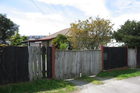 Photo of property in 1/122 Parkers Road, Tahunanui, Nelson, 7011