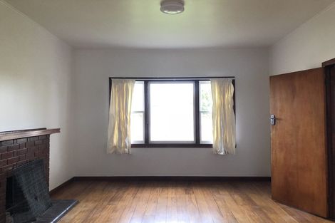 Photo of property in 30 Ponderosa Drive, Oteha, Auckland, 0632