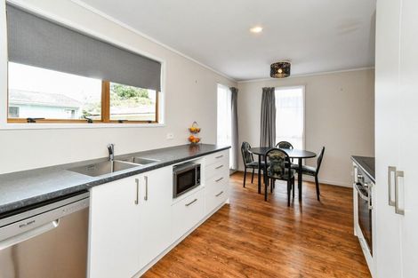 Photo of property in 20 Hyperion Drive, Randwick Park, Auckland, 2105
