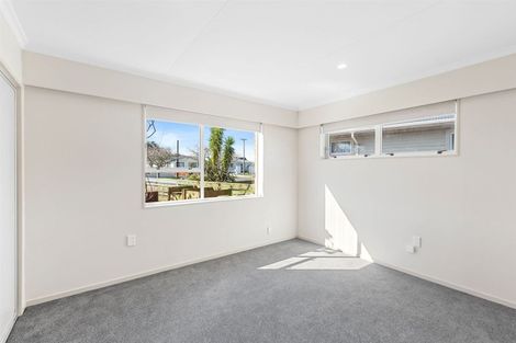 Photo of property in 19a Truby King Street, Merrilands, New Plymouth, 4312