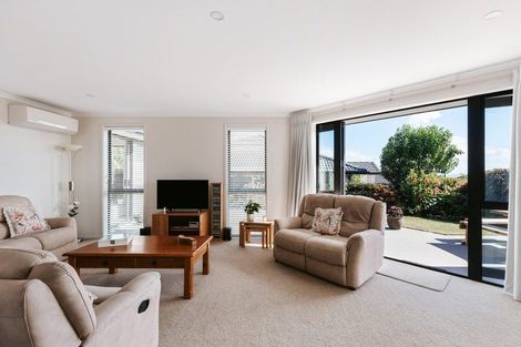 Photo of property in 11 Vista Close, Omokoroa, 3114