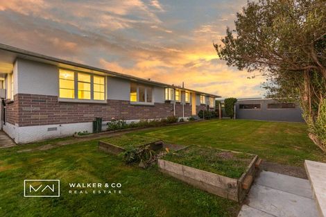 Photo of property in 18 Kelly Grove, Elderslea, Upper Hutt, 5018