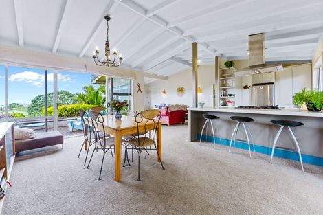 Photo of property in 6 Sea View Road, Leigh, 0985