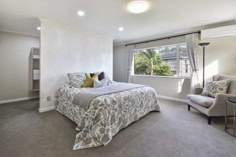 Photo of property in 15 Bejoy Rise, East Tamaki Heights, Auckland, 2016
