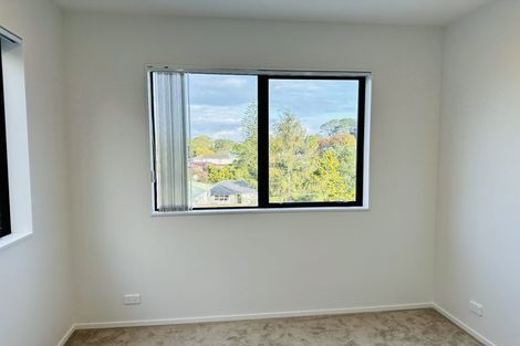 Photo of property in 51a Glendene Avenue, Glendene, Auckland, 0602