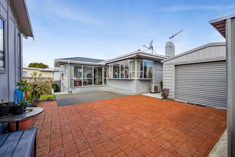 Photo of property in 14 Ropata Street, Hawera, 4610