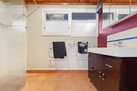 Photo of property in 20 Willow Avenue, Hannahs Bay, Rotorua, 3010