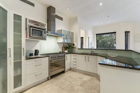 Photo of property in 1/7 The Promenade, Takapuna, Auckland, 0622