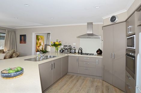 Photo of property in 20 Key West Drive, One Tree Point, 0118