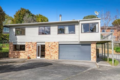Photo of property in 11 Felicity Place, Unsworth Heights, Auckland, 0632