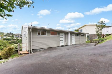Photo of property in 3 Brydon Way, Paparangi, Wellington, 6037