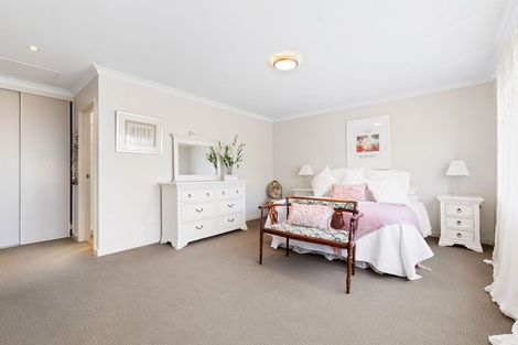 Photo of property in 8 Kensington Drive, Orewa, 0931