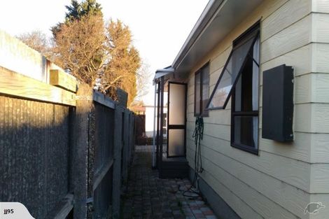 Photo of property in 2/279 Main South Road, Hornby, Christchurch, 8042