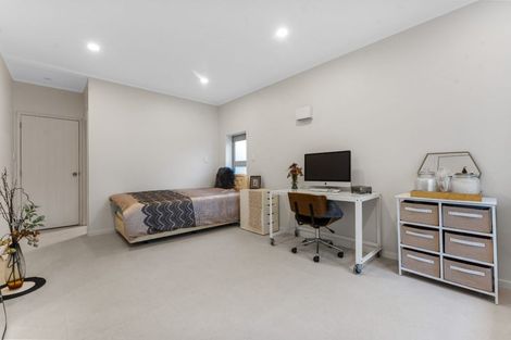 Photo of property in 31 Barlow Place, Chatswood, Auckland, 0626