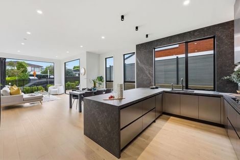 Photo of property in 23b Sorrel Crescent, Bucklands Beach, Auckland, 2012