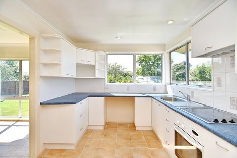 Photo of property in 55 Winters Road, Redwood, Christchurch, 8051