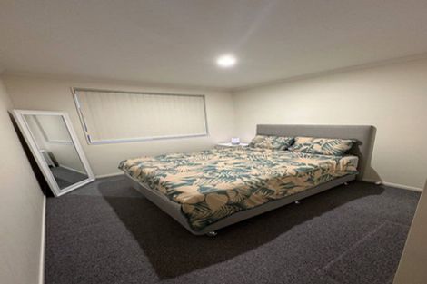 Photo of property in 27 View Ridge Drive, Ranui, Auckland, 0612