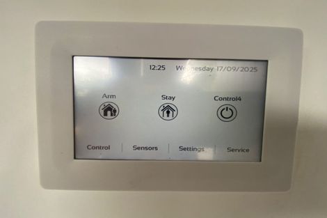 Photo of property in 2/20 Metcalfe Road, Ranui, Auckland, 0612